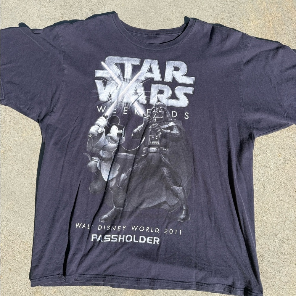 Walt Disney World Pass Holder 2011 T-Shirt Unisex Size XL